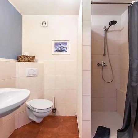 Apartment Blauquarz Und Rauchquarz Reussenkoge