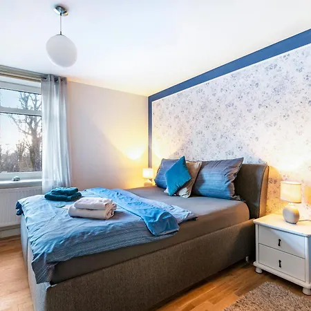 Apartment Blauquarz Und Rauchquarz