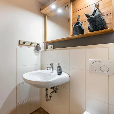 Blauquarz Und Rauchquarz Διαμέρισμα *